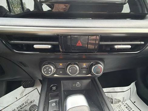 Used 2025 Nissan Kicks S AWD/4WD image 9