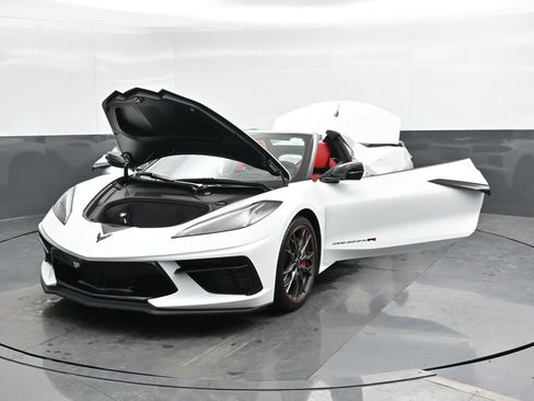 Used 2023 Chevrolet Corvette Stingray Premium Conv w/ Z51 Performance Package RWD image 50