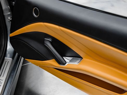 Used 2016 Ferrari California T image 81