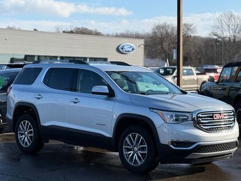 Used 2019 GMC Acadia SLE image 31