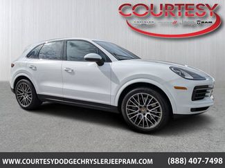 Used 2023 Porsche Cayenne Platinum Edition AWD/4WD video 1