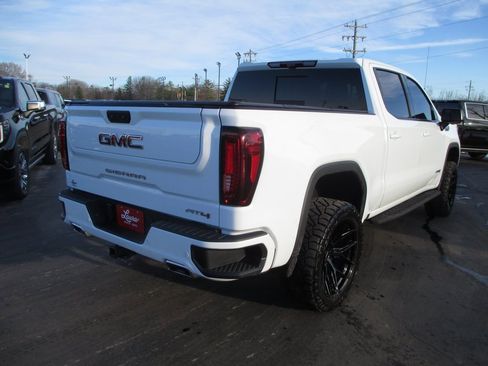 Certified 2025 GMC Sierra 1500 AT4 w/ AT4 Premium Package image 5