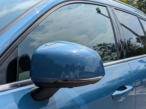 Certified 2023 Volvo XC40 B5 Plus w/ Protection Package Premier AWD/4WD image 9