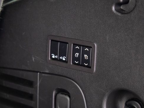 Used 2017 Chevrolet Tahoe Premier image 35