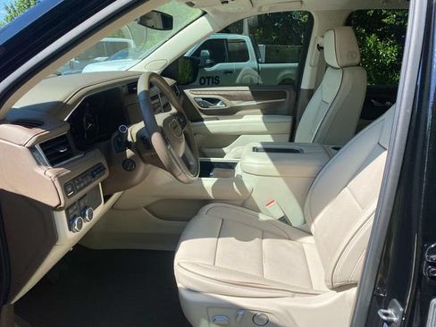 Used 2021 GMC Yukon Denali AWD/4WD image 11