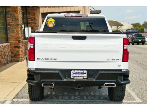 Used 2020 Chevrolet Silverado 1500 Custom Trail Boss w/ Custom Convenience Package image 4