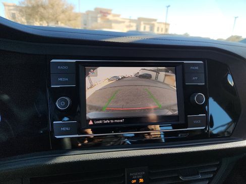 Used 2024 Volkswagen Jetta S image 18