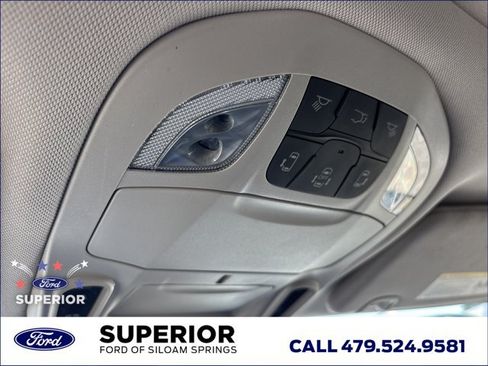 Used 2023 Chrysler Pacifica Limited FWD image 46