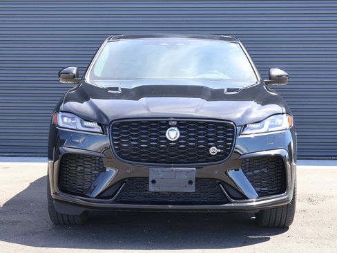 Used 2024 Jaguar F-PACE SVR AWD/4WD image 2