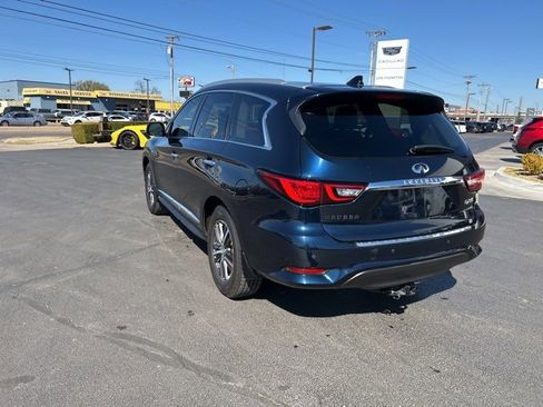 Used 2019 INFINITI QX60 Luxe w/ Essential Package image 8