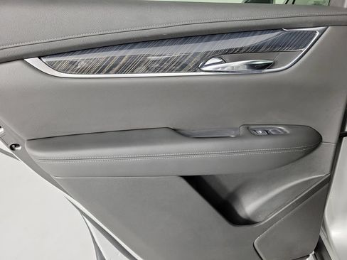 Used 2020 Cadillac XT6 Premium Luxury FWD image 14