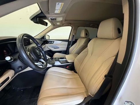 Used 2023 Acura MDX SH-AWD w/ Technology Package image 2