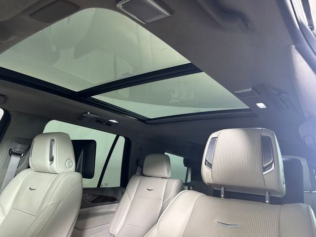 Used 2023 Cadillac Escalade Premium Luxury Platinum AWD/4WD image 11