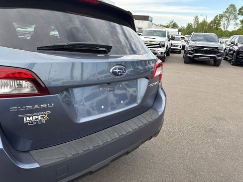 Used 2016 Subaru Outback 2.5i Premium AWD/4WD image 28