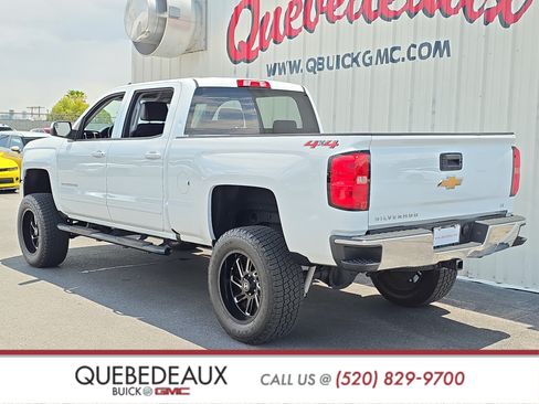 Used 2018 Chevrolet Silverado 1500 LT w/ Trailering Package AWD/4WD image 5