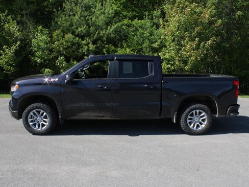Used 2023 Chevrolet Silverado 1500 RST w/ Z71 Off-Road Package AWD/4WD image 6