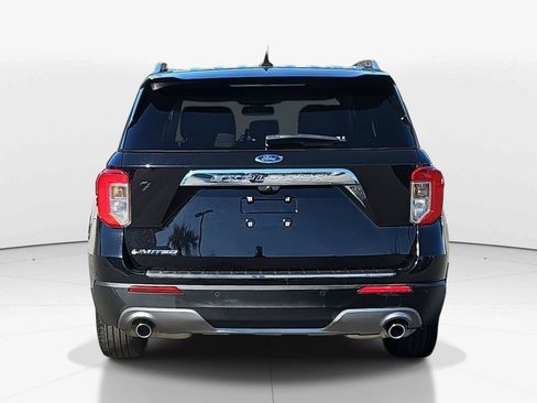 Used 2023 Ford Explorer Limited image 6