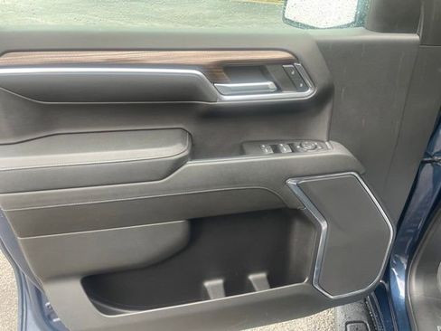 Used 2023 Chevrolet Silverado 1500 RST AWD/4WD image 10