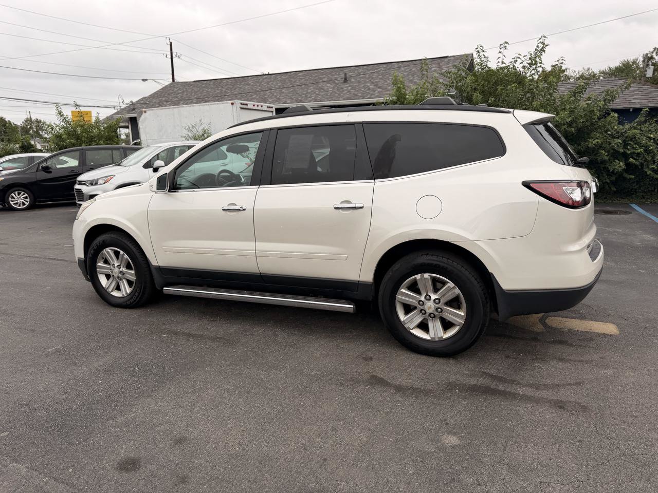 Used 2014 Chevrolet Traverse LT w/ LPO, 'HIT The Road' Package FWD image 21