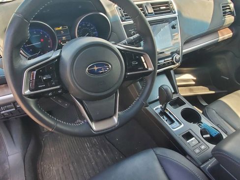 Used 2018 Subaru Outback 3.6R Limited AWD/4WD image 10