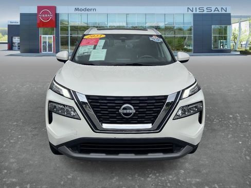 Certified 2023 Nissan Rogue SV w/ SV Premium B Package AWD/4WD image 2
