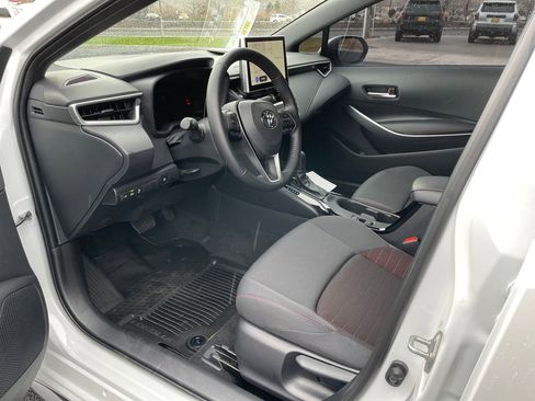 Certified 2025 Toyota Corolla SE w/ SE Premium Package image 13