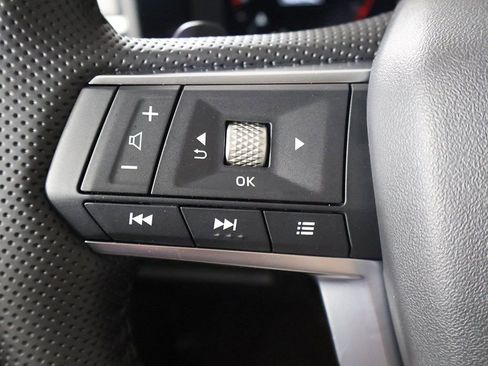 New 2025 Mitsubishi Outlander SE FWD image 41