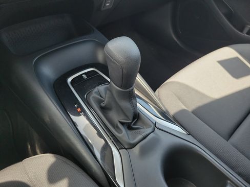 Used 2024 Toyota Corolla LE FWD image 28