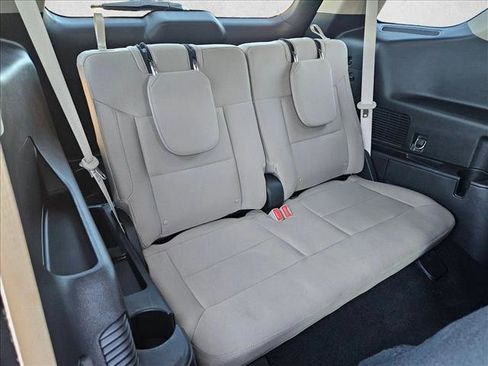 Used 2021 Ford Explorer XLT image 19