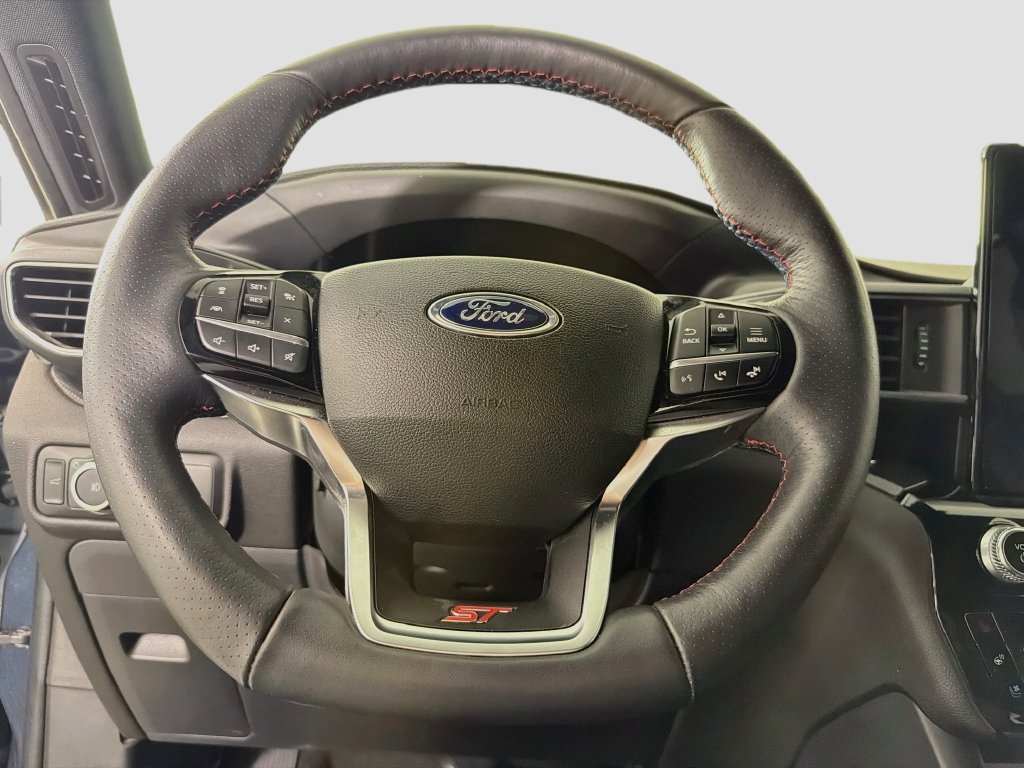 Used 2024 Ford Explorer ST w/ Equipment Group 401A AWD/4WD image 15