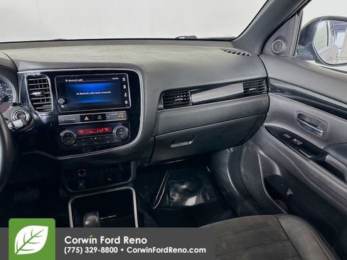 Used 2019 Mitsubishi Outlander LE FWD image 22
