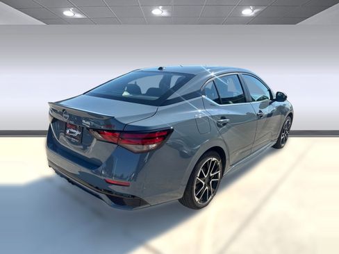New 2025 Nissan Sentra SR w/ SR Premium Package image 9