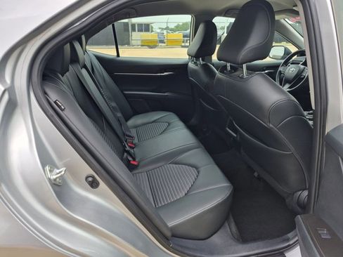 Used 2024 Toyota Camry SE FWD image 19