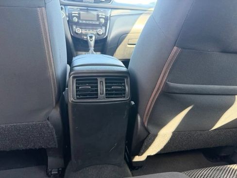 Used 2017 Nissan Rogue Sport SV FWD image 15