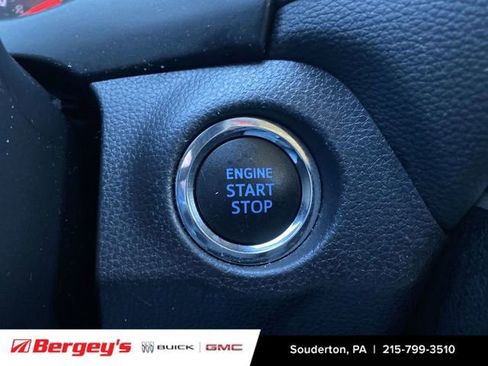 Used 2021 Toyota RAV4 XLE image 19