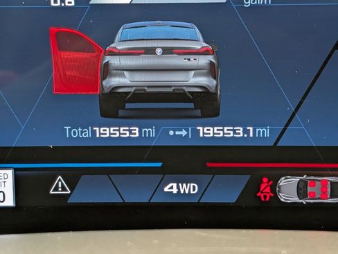 Certified 2024 BMW X6 M Competition w/ Executive Package image 27