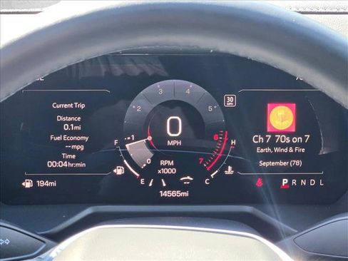 Used 2026 GMC Acadia Elevation w/ Elevation Premium Package FWD image 11