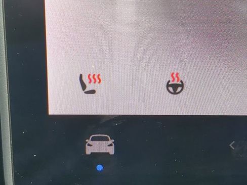 Used 2022 Tesla Model Y Performance image 27