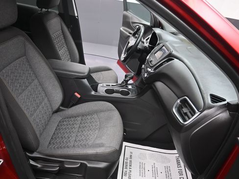 Used 2024 Chevrolet Equinox LT w/ LPO, Floor Liner Package AWD/4WD image 41
