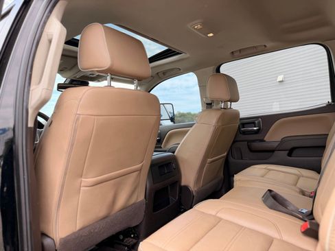 Used 2019 GMC Sierra 2500 Denali w/ Duramax Plus Package AWD/4WD image 25