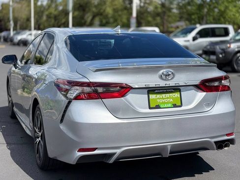 Used 2023 Toyota Camry SE w/ Cold Weather Package FWD image 3