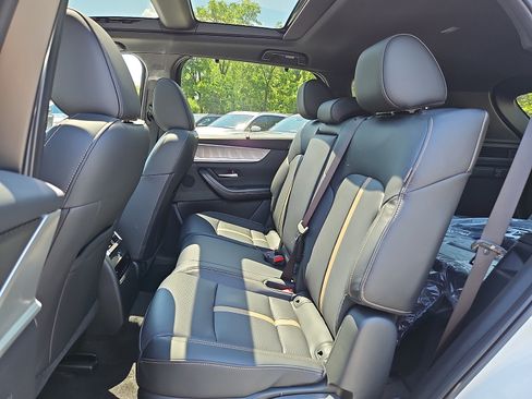 New 2026 MAZDA CX-90 Plug-In Hybrid w/ Premium Plus AWD/4WD image 8