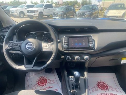 New 2025 Nissan Kicks Play S image 14