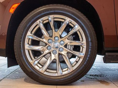 Used 2023 Cadillac Escalade ESV Premium Luxury Platinum w/ LPO, Radiant Package image 9