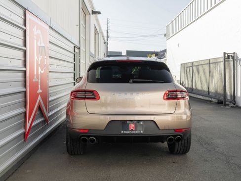 Used 2017 Porsche Macan S w/ Premium Package Plus AWD/4WD image 37
