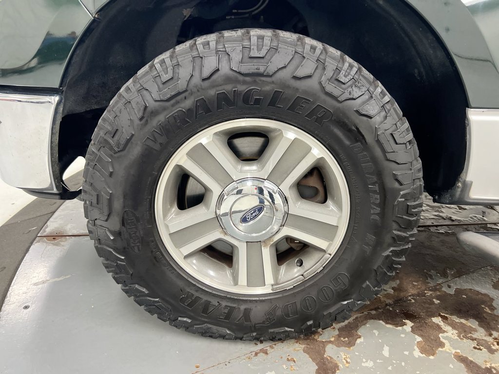 Used 2013 Ford F150 XLT w/ Mid Equipment Group RWD image 24