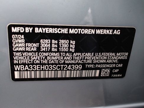 Used 2025 BMW 740i xDrive image 18