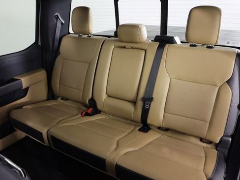 Used 2023 Ford F150 Lariat image 39