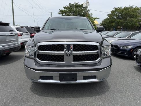Used 2017 RAM 1500 Classic SLT AWD/4WD image 2