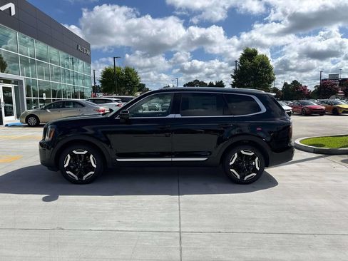 New 2025 Kia Telluride EX w/ EX Captain's Chair Package FWD image 6